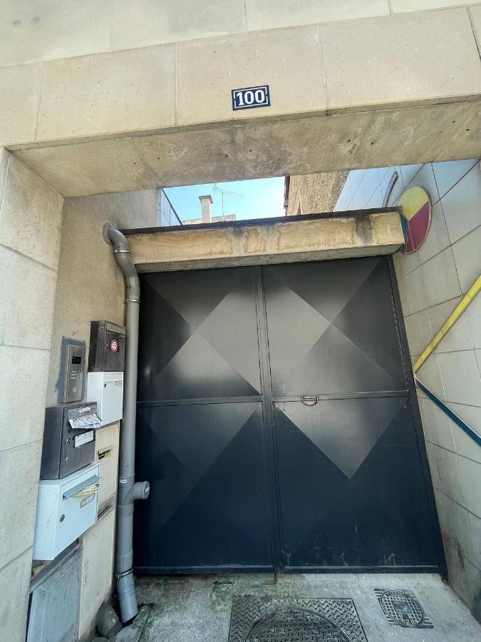 Banjul - Bel Appartement A Reims Zewnętrze zdjęcie